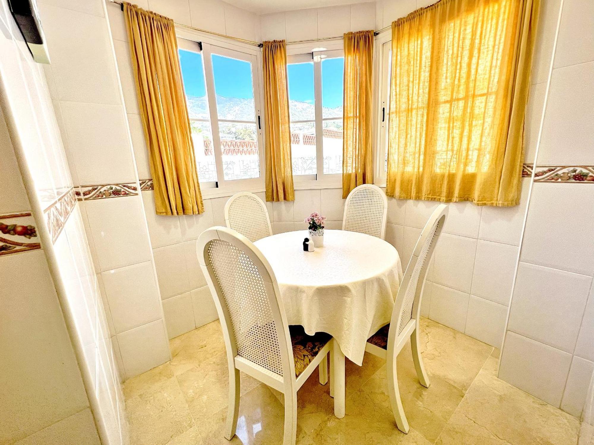 Beautiful Apartment With Pools, Playground And Paddle Tennis - Family Friendly And Near Vithas Hospital - Free Parking In Garage Benalmádena Dış mekan fotoğraf