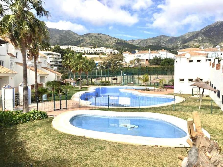 Beautiful Apartment With Pools, Playground And Paddle Tennis - Family Friendly And Near Vithas Hospital - Free Parking In Garage Benalmádena Dış mekan fotoğraf